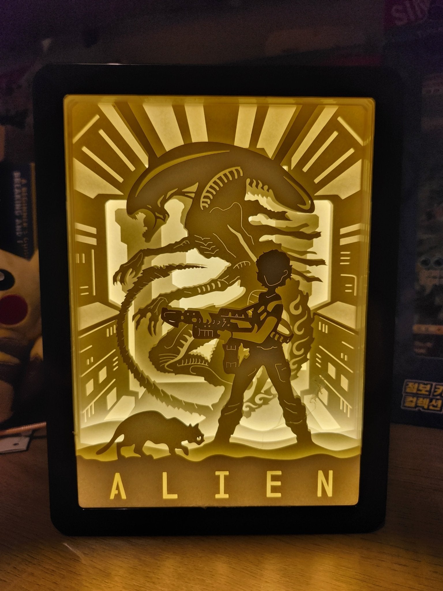 Alien Ellen Ripley & Xenomorph LED Paper Light Box - ShuppetMaster TCG